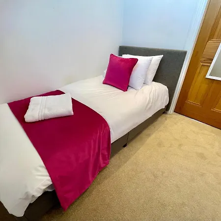 Holiday home The Phoenix York